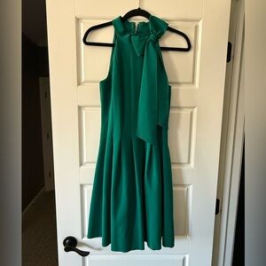 NWOT Vince Camuto Emerald Green Fit and Flare with Bow Detail